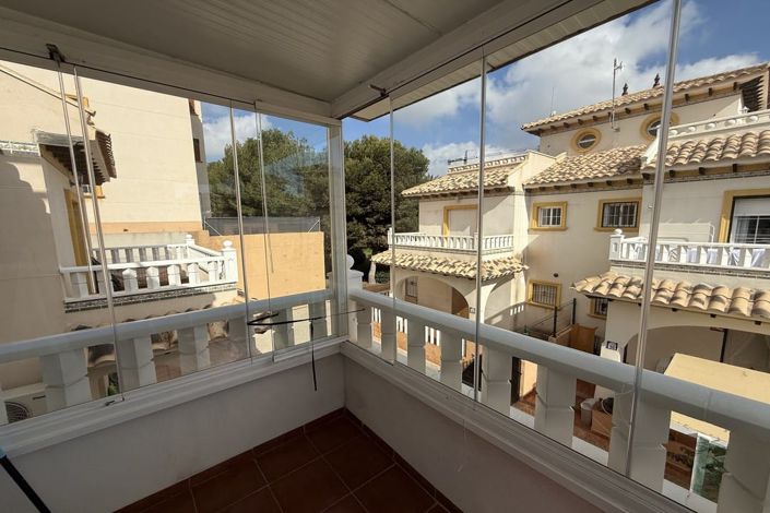 Image No.19-2 Bed Townhouse for sale