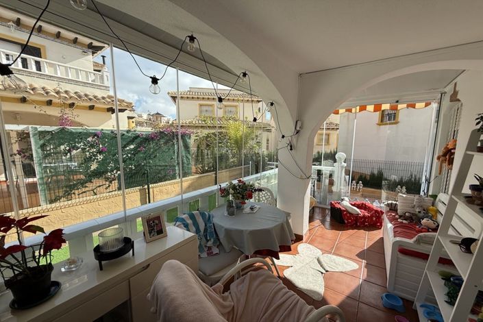 Image No.5-2 Bed Townhouse for sale