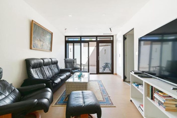 Image No.25-5 Bed Villa for sale