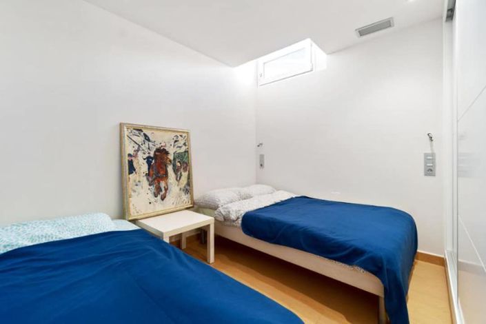 Image No.28-5 Bed Villa for sale