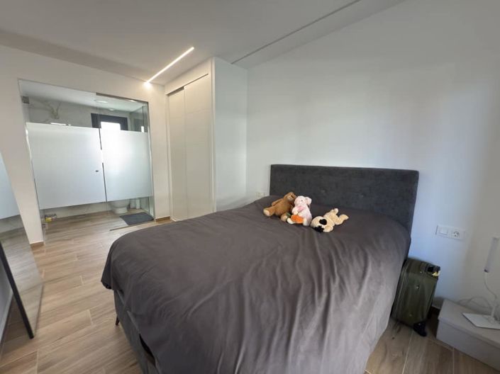 Image No.14-2 Bed Apartment for sale