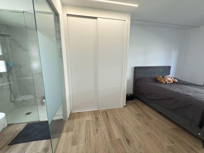 Image No.18-2 Bed Apartment for sale