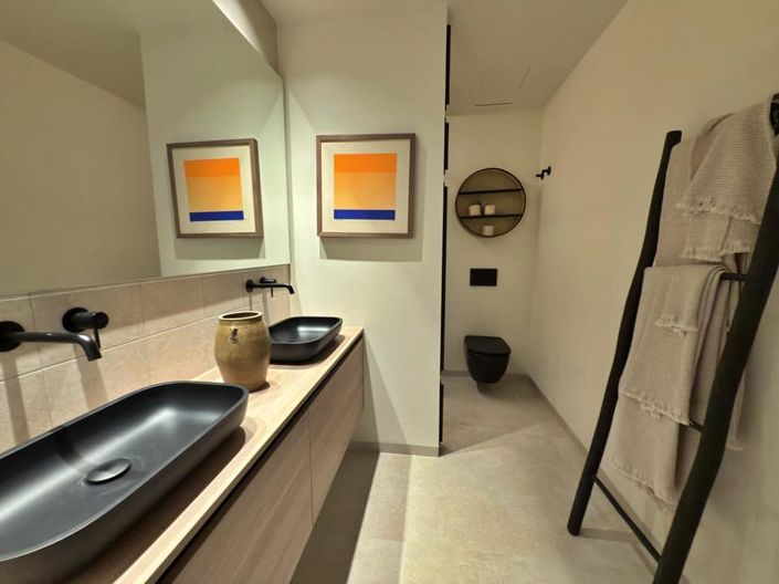 Image No.12-3 Bed Apartment for sale