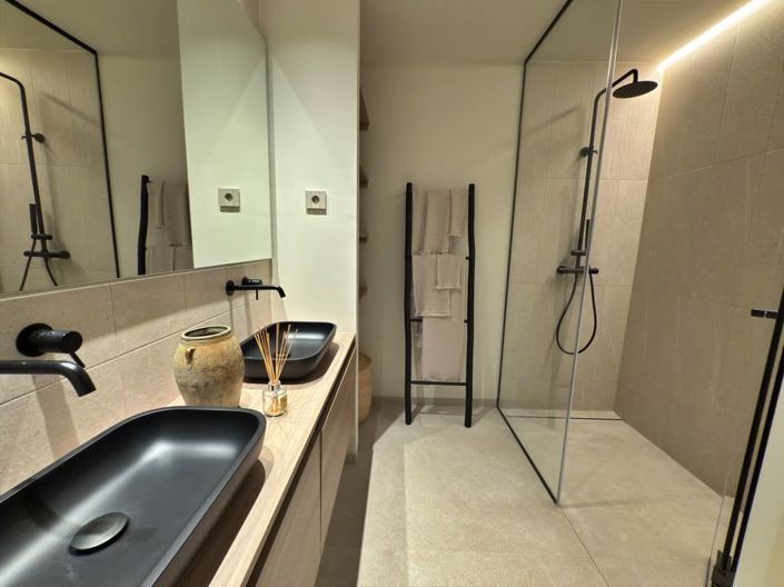 Image No.32-3 Bed Apartment for sale