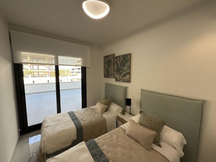 Image No.21-2 Bed Apartment for sale