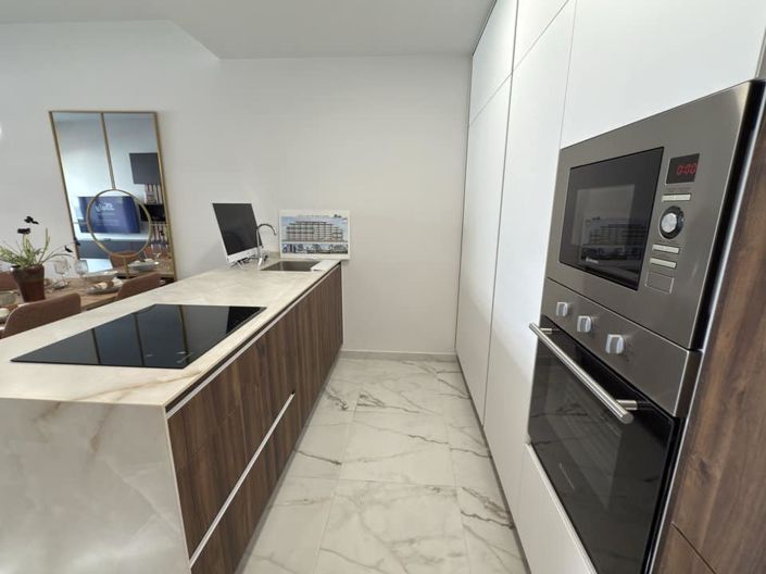 Image No.9-2 Bed Apartment for sale