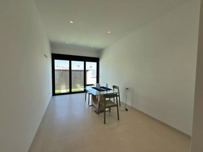 Image No.26-Villa de 3 chambres à vendre à Alicante