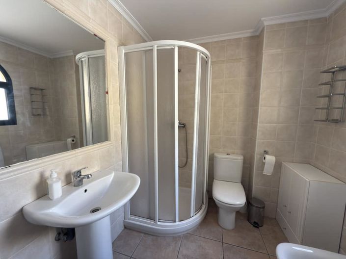 Image No.32-4 Bed Villa for sale