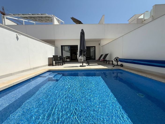 Image No.1-2 Bed Villa for sale