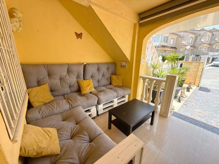 Image No.1-4 Bed Apartment for sale