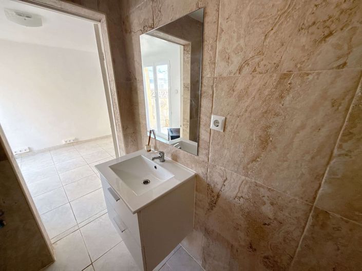 Image No.20-4 Bed Apartment for sale