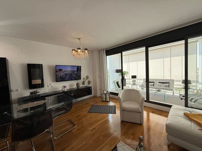 Image No.9-2 Bed Apartment for sale