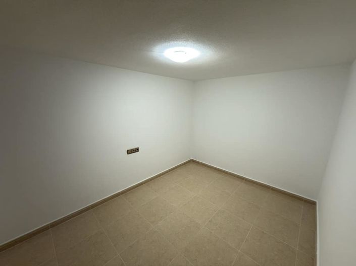 Image No.26-3 Bed Townhouse for sale