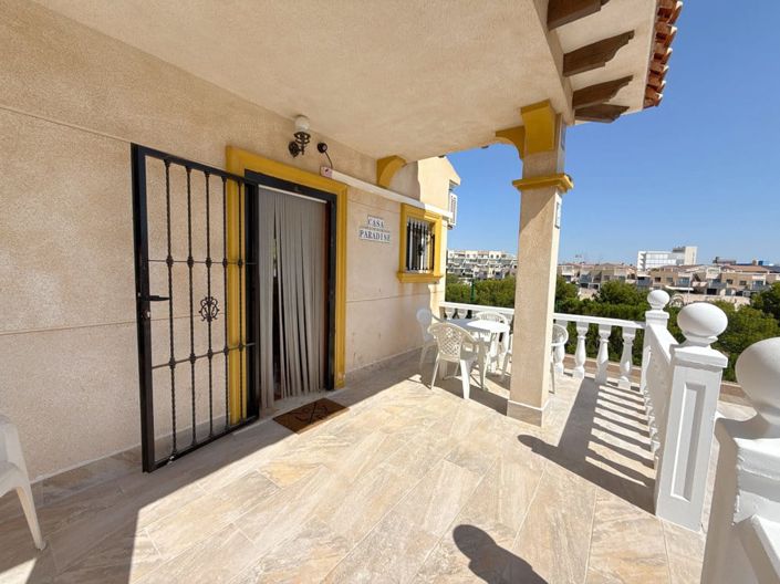 Image No.4-2 Bed Townhouse for sale