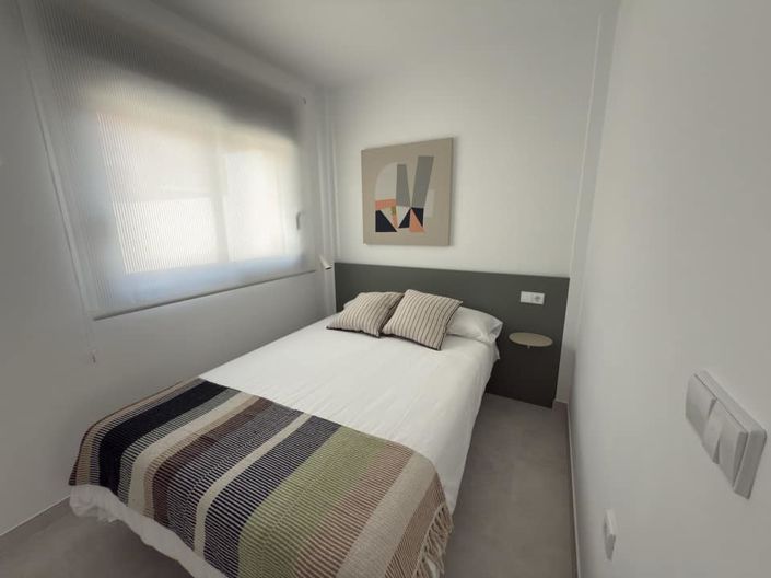 Image No.11-3 Bed Townhouse for sale