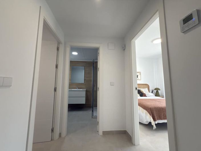 Image No.15-3 Bed Townhouse for sale