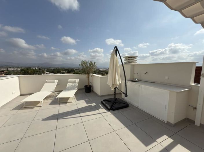 Image No.29-3 Bed Townhouse for sale