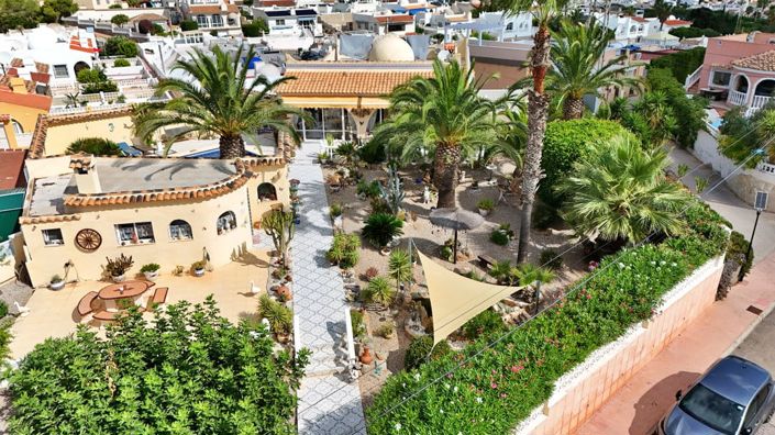 Image No.4-2 Bed Villa for sale