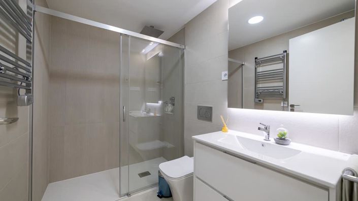 Image No.20-3 Bed Apartment for sale