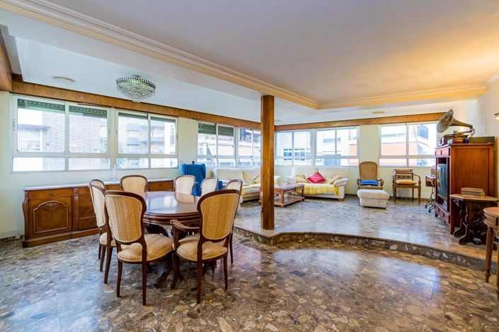 Image No.5-4 Bed Apartment for sale