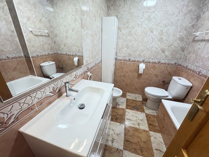 Image No.12-2 Bed Apartment for sale