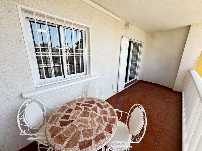 Image No.17-2 Bed Apartment for sale