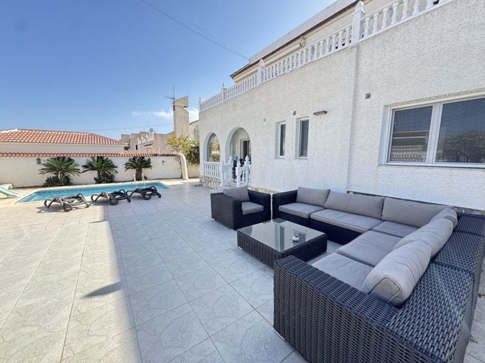 Image No.23-Villa de 5 chambres à vendre à Espagne