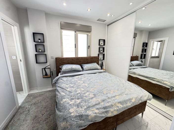 Image No.13-4 Bed Villa for sale