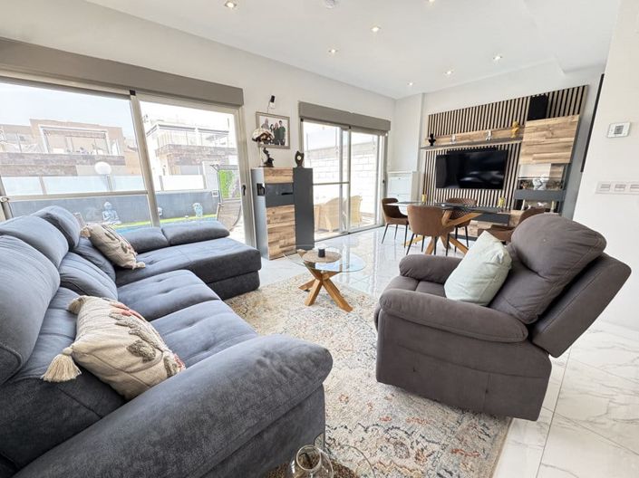 Image No.18-4 Bed Villa for sale