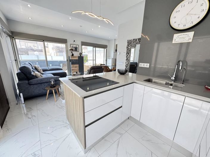 Image No.21-4 Bed Villa for sale