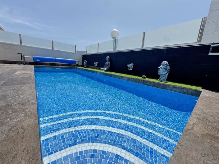 Image No.4-4 Bed Villa for sale