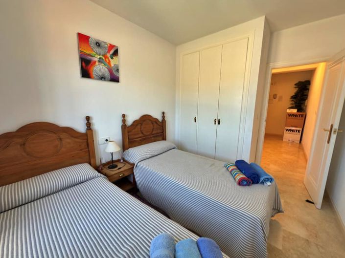 Image No.15-3 Bed Apartment for sale