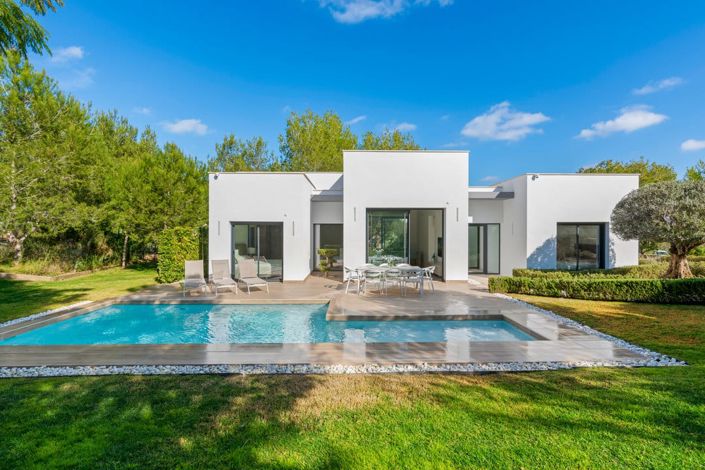 Image No.1-Villa de 3 chambres à vendre à Las Colinas Golf