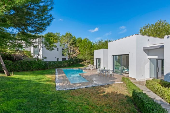 Image No.5-3 Bed Villa for sale