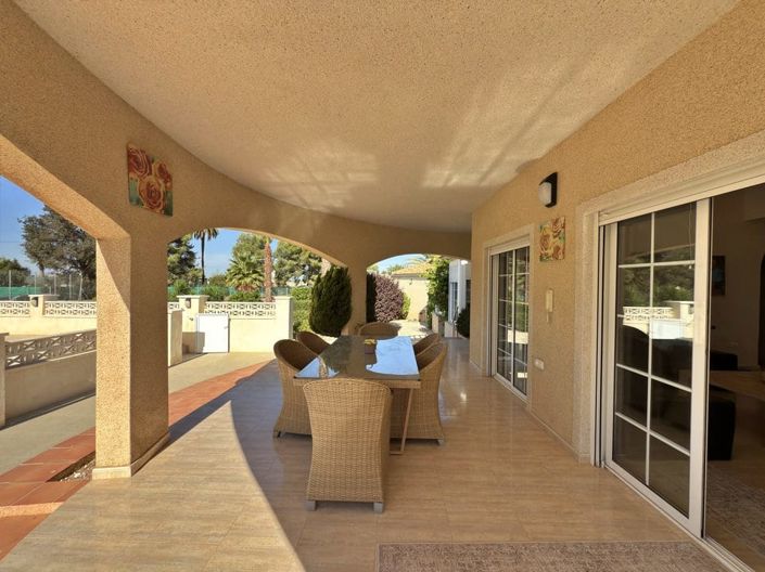 Image No.20-4 Bed Villa for sale