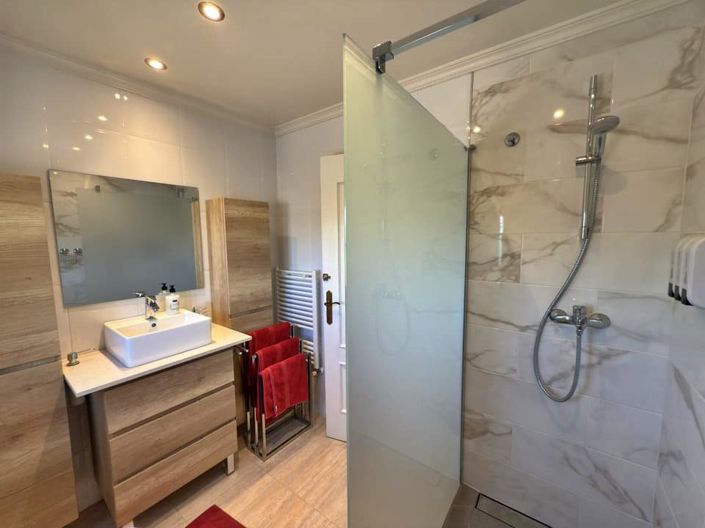 Image No.27-4 Bed Villa for sale