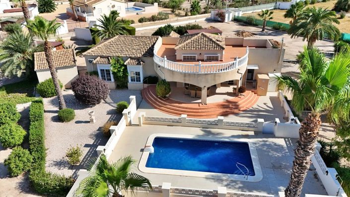 Image No.6-4 Bed Villa for sale