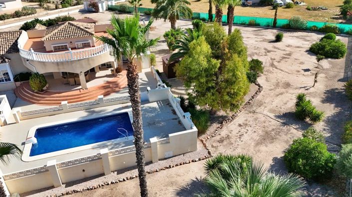 Image No.8-4 Bed Villa for sale