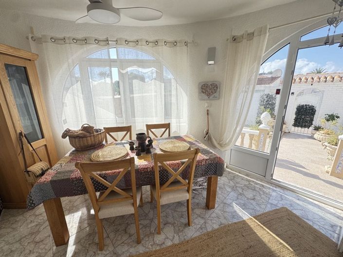 Image No.10-Villa de 4 chambres à vendre à La Zenia