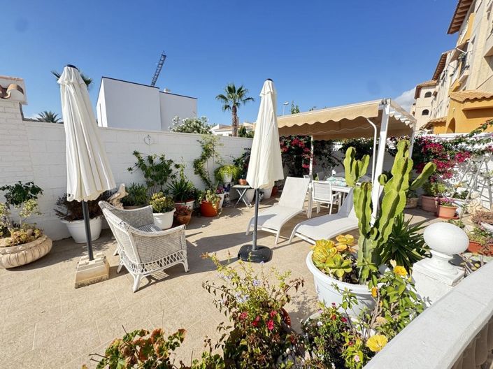 Image No.5-Villa de 4 chambres à vendre à La Zenia