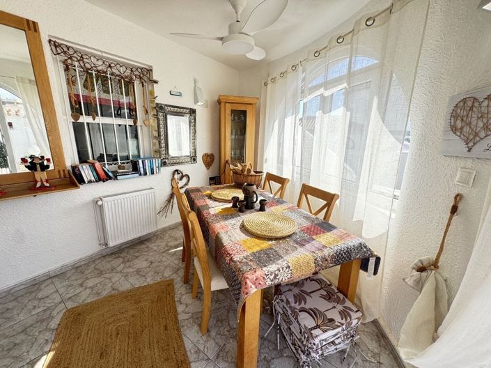 Image No.9-Villa de 4 chambres à vendre à La Zenia