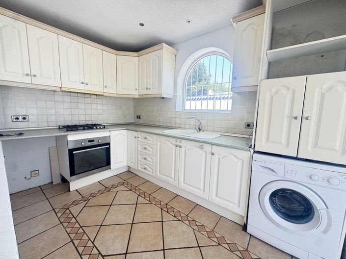 Image No.15-3 Bed Townhouse for sale