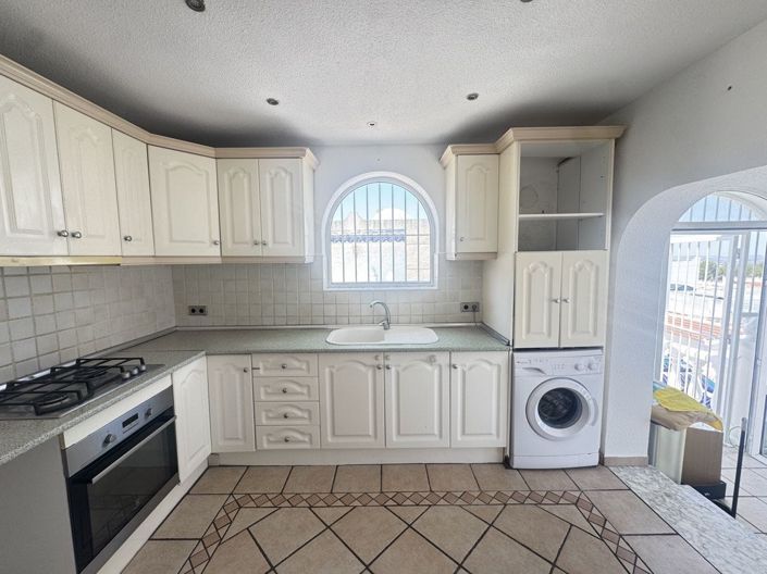 Image No.16-3 Bed Townhouse for sale