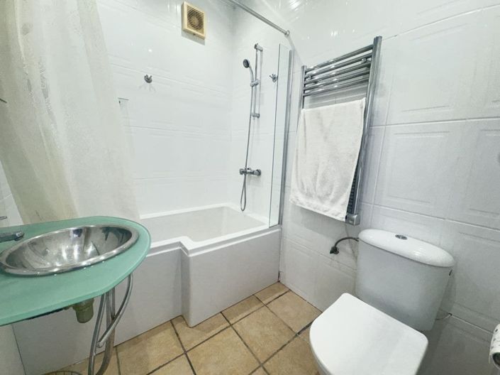 Image No.22-3 Bed Townhouse for sale