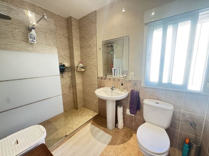 Image No.10-3 Bed Villa for sale