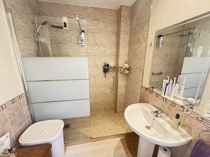 Image No.8-3 Bed Villa for sale