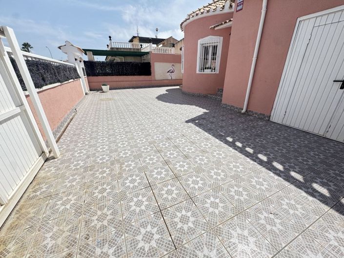 Image No.2-Villa de 5 chambres à vendre à La Florida