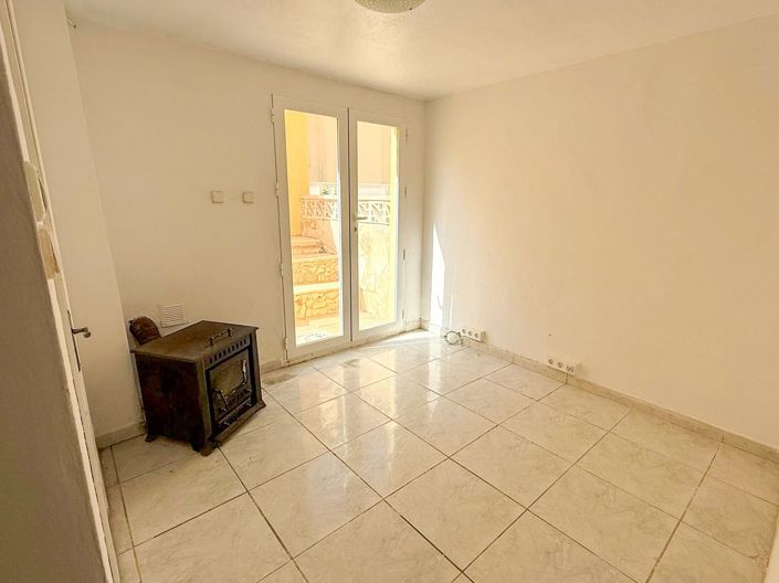 Image No.16-4 Bed Property for sale