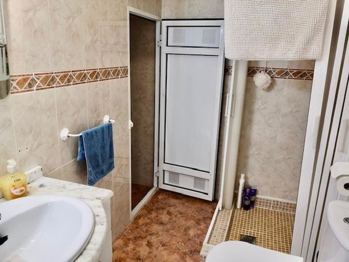 Image No.13-2 Bed Townhouse for sale