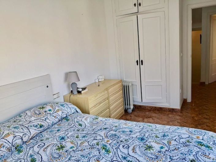 Image No.15-2 Bed Townhouse for sale